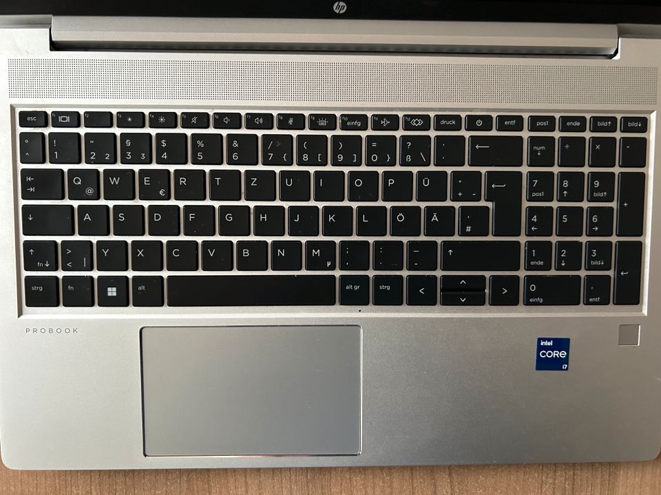 HP ProBook 450 G8 -Core I7-1165G7 / 2.4GHz - 8GB RAM - 512GB SSD in Heidelberg