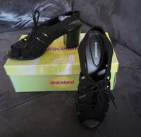 Damen-Sommerschuh Sandalette mit Absatz Gr 36 Niedersachsen - Cuxhaven Vorschau