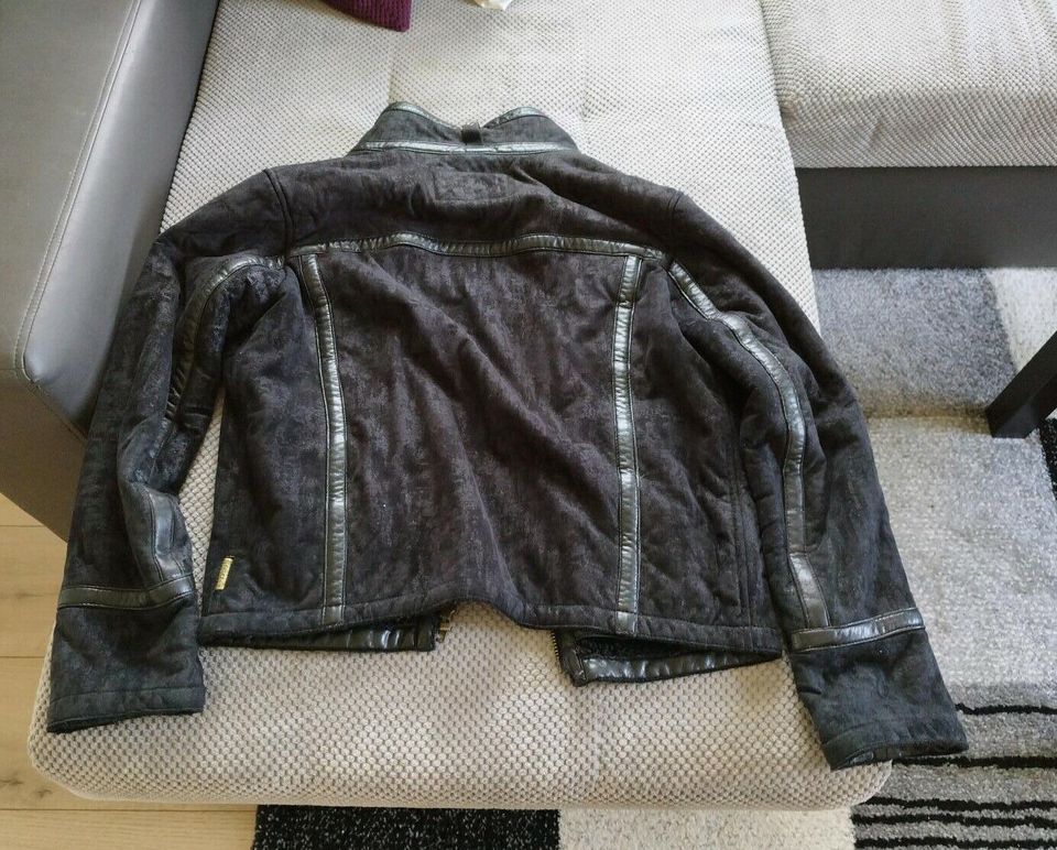 Armani Jeans Herren Lederjacke Leather Jacket Größe D 48 in Duisburg -  Friemersheim | eBay Kleinanzeigen ist jetzt Kleinanzeigen