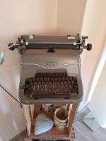 Tolle alte Schreibmaschine TRIUMPH MATURA Niedersachsen - Delmenhorst Vorschau