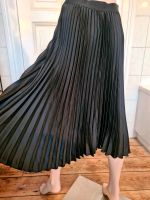 H&M Plisseerock Pleated Midi Rock Faltenrock Satin Schwarz Gr S Bergedorf - Hamburg Lohbrügge Vorschau