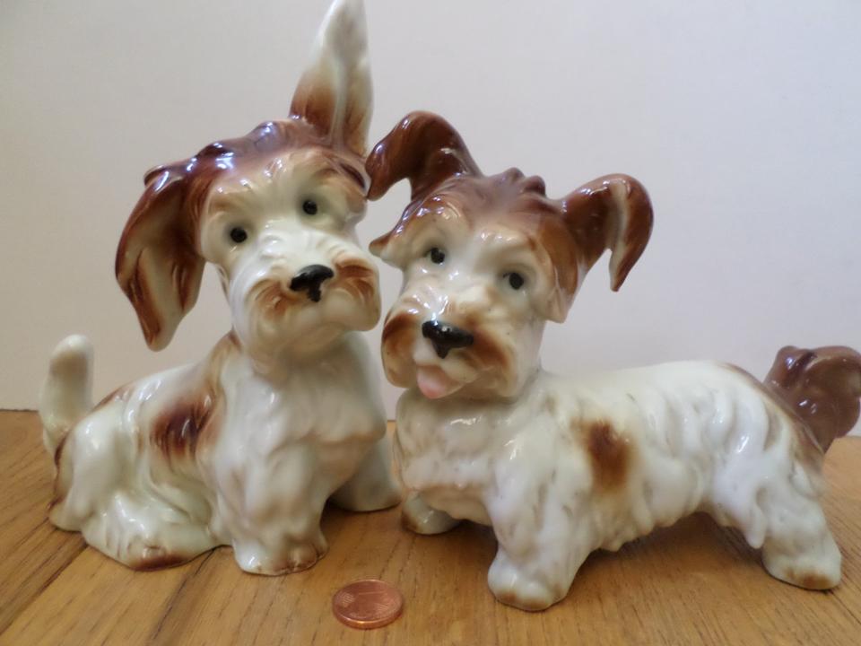 Porzellan Figuren 2 Terrier Hunde Wagner & Apel in Murrhardt