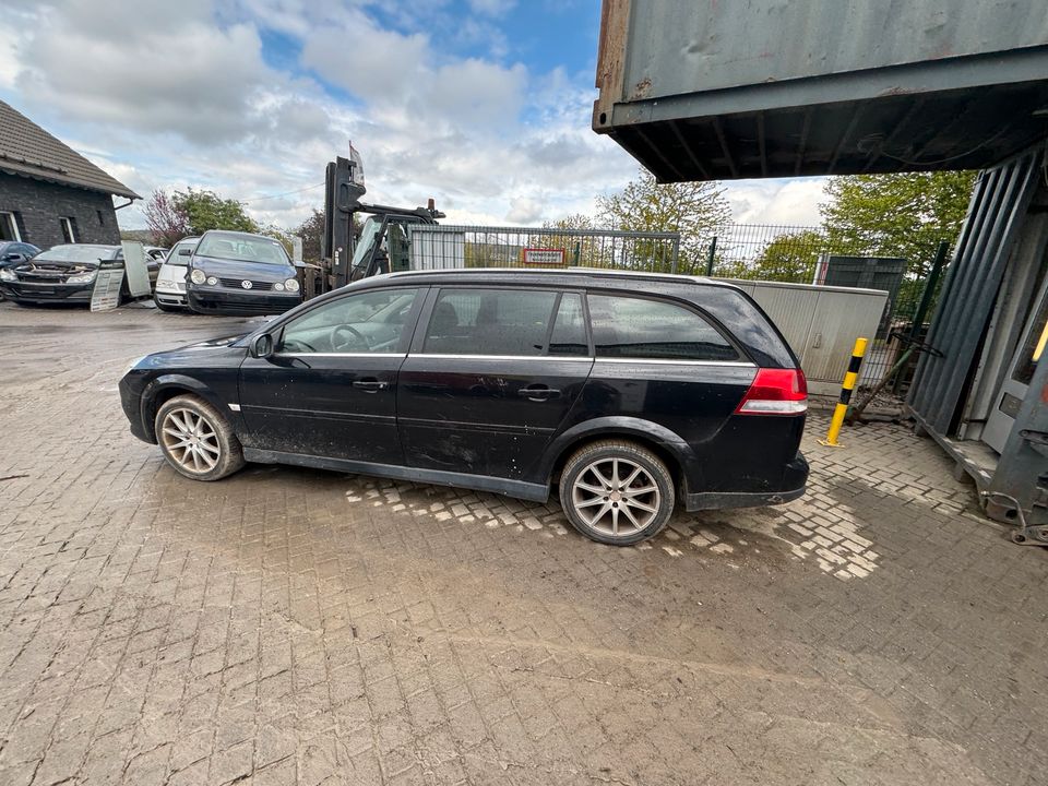 Opel Vectra B 1.6 74 KW Autoteile Ersatzteile Schlachtfest in Waldbröl