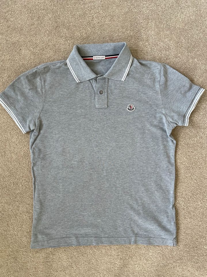 Moncler Polo Shirt - Größe S in Essen