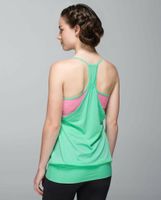 Lululemon Tank top bra BH grün pink 36 38 6 S / M Frankfurt am Main - Sachsenhausen Vorschau