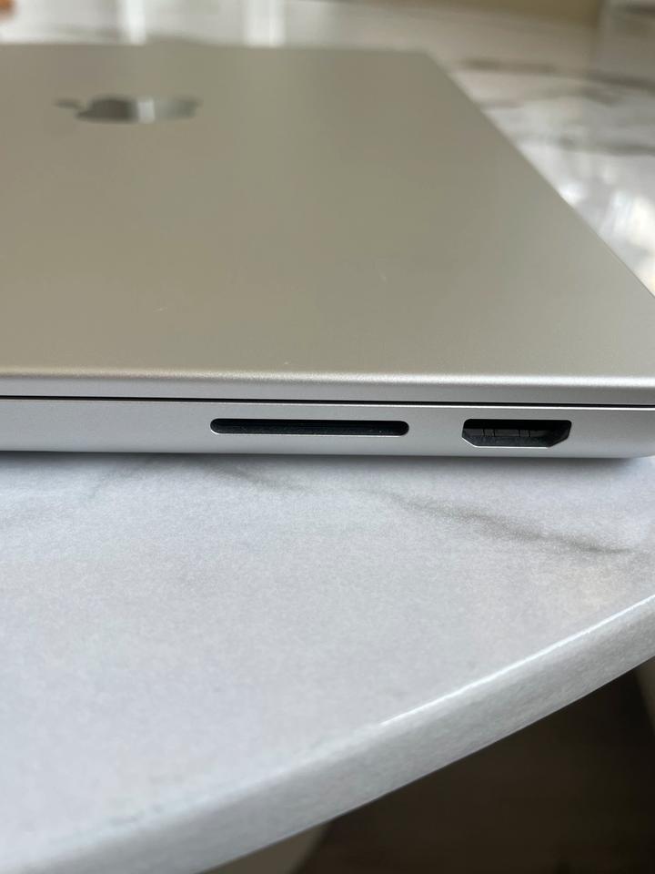 Apple MacBook Pro 14” (M3, Nov 2023), 10-Core GPU, 16 GB RAM, 512 in Heidelberg