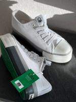 Neu Damen Benetton 40 weiß Plateau Absatz Sneaker Chucks Baden-Württemberg - Sindelfingen Vorschau