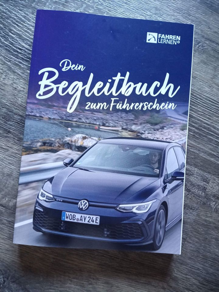 Fahrschulbuch "Dein Begleitbuch zum Führerschein" in Paderborn