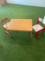 Kindertisch mit zwei Kinderstühlen aus Holz Bayern - Neunkirchen a. Brand Vorschau