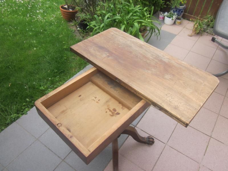 Antiker Spieltisch / klappbar in Bodenheim