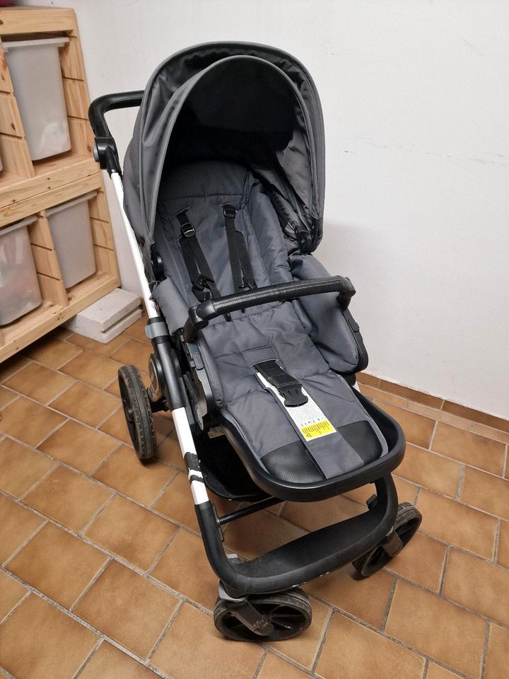 Hochwertiger Kinderwagen Emmaljunga mit viel Zubehör in Harsewinkel