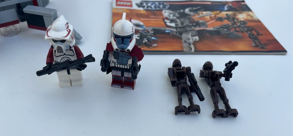 LEGO 9488 Star Wars Elite Clone Trooper&Commando Droid, komplett in Niefern-Öschelbronn