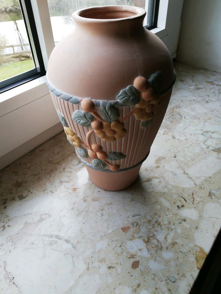 Schöne Vase in Heiligenstedten