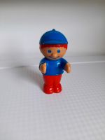 Vintage Hasbro Toy Boy 1992 blaue Mütze rote Hose Sammlerfigur Ge Hessen - Geisenheim Vorschau