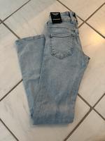 Tally weijl low waist Straight petite Jeans neu XS Nordrhein-Westfalen - Kevelaer Vorschau