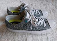 grau-wei§e Converse Chuk Taylor Sneaker Shoes Gr. 40 Friedrichshain-Kreuzberg - Friedrichshain Vorschau