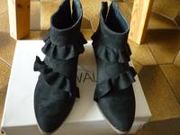 Stiefeletten schwarz Gr. 37 von Catwalk wie neu Schuhe Essen-West - Frohnhausen Vorschau