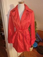 Roter Trenchcoat von Bonita (Gr. 38) Bayern - Veitsbronn Vorschau