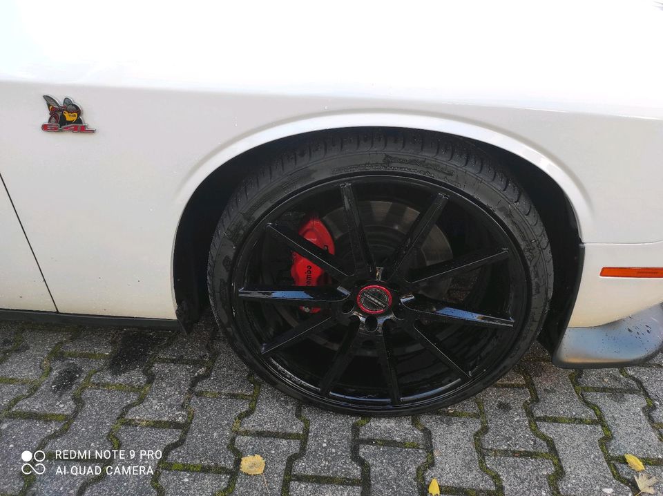 Dodge Challenger 6.4 V8 SRT ScatPack 22 Zoll Vollausstattung in Düsseldorf