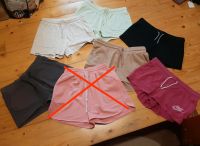 verschiedene farbenfrohe Damen Stoffshorts Gr. M nur 4€/Stk. Sachsen - Großenhain Vorschau