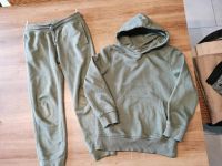 C&A jogginghose 140 Jogginganzug pullover Niedersachsen - Cloppenburg Vorschau