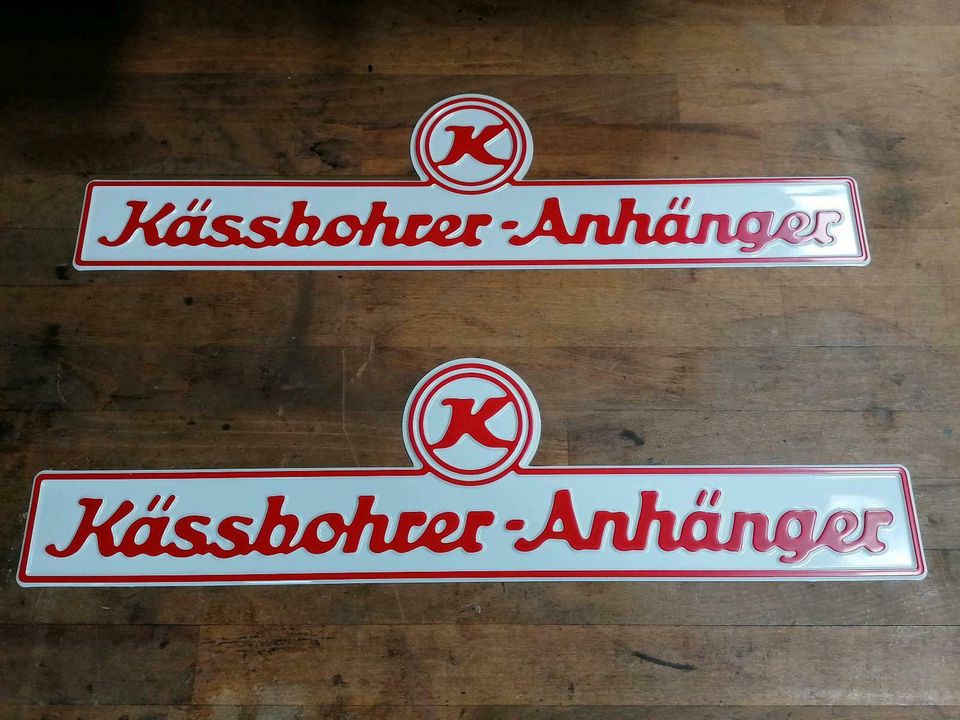 Kässbohrer Anhänger Emblem original LKW Oldtimer Blech in Selters