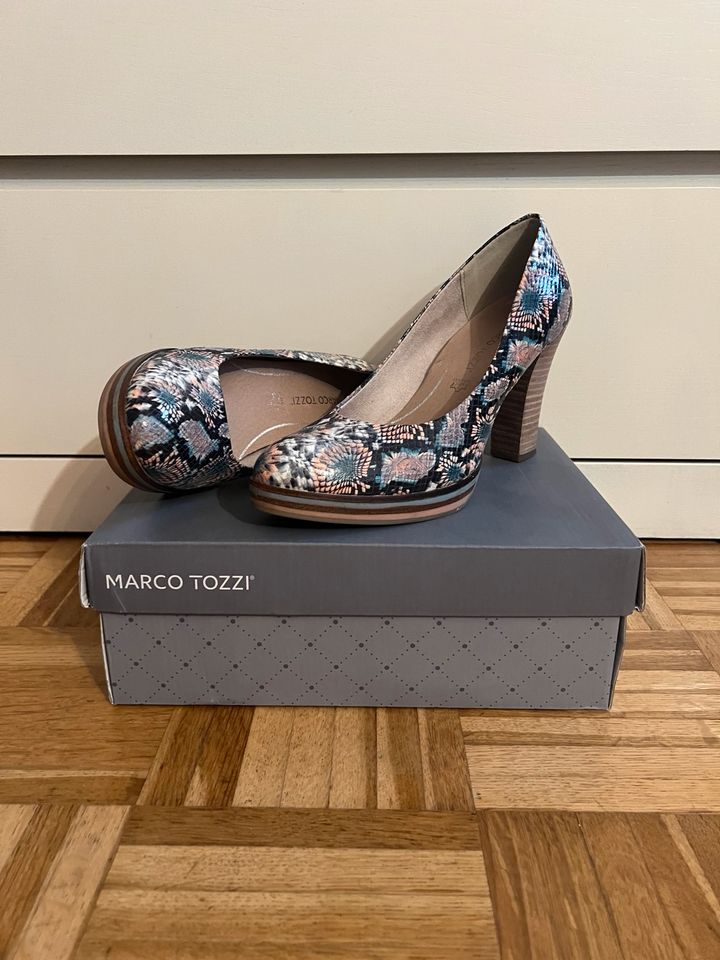 Marco Tozzi Sommerpumps Gr 40, florales Hippie Muster in Hamburg