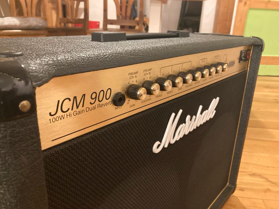 Marshall JCM 900 2x12 100W Model 4102 Amp in Kall