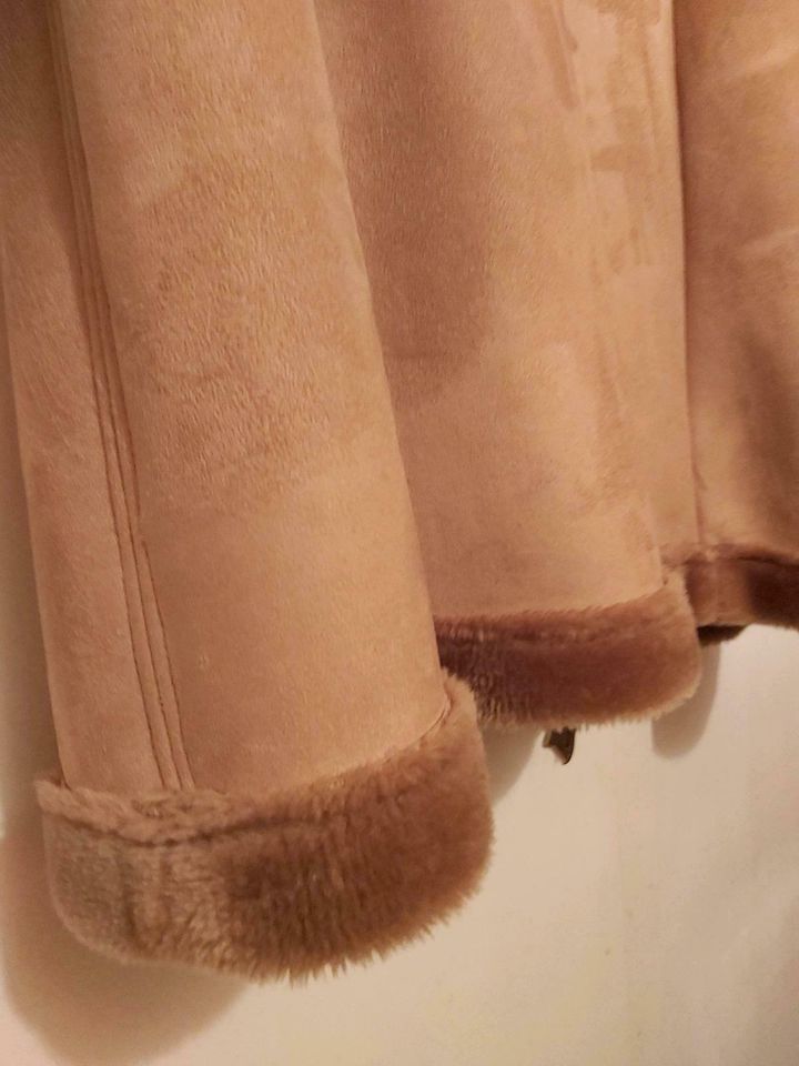 Long Jacke Mantel beige braun mit Lammfell innen Gr.L-xl in Wedel