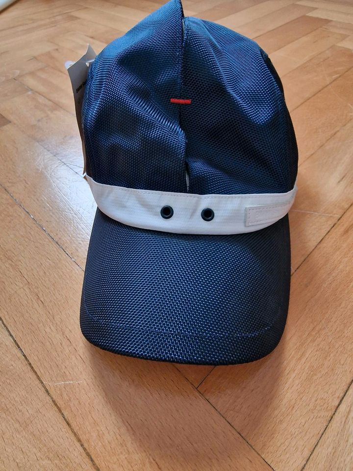 BMW Sauber F1 Team Fashion Cap NEU unbenutzt in Frankfurt am Main