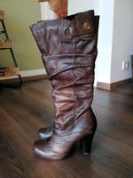 Janet D. Absatzstiefel Stiefel braun Leder 38 NEU Sachsen - Zwickau Vorschau