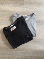 2er Pack Tommy Hilfiger T-Shirts grau und schwarz in M Altona - Hamburg Sternschanze Vorschau