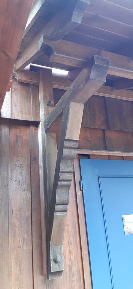 Haustür-Vordach Holz in Chieming
