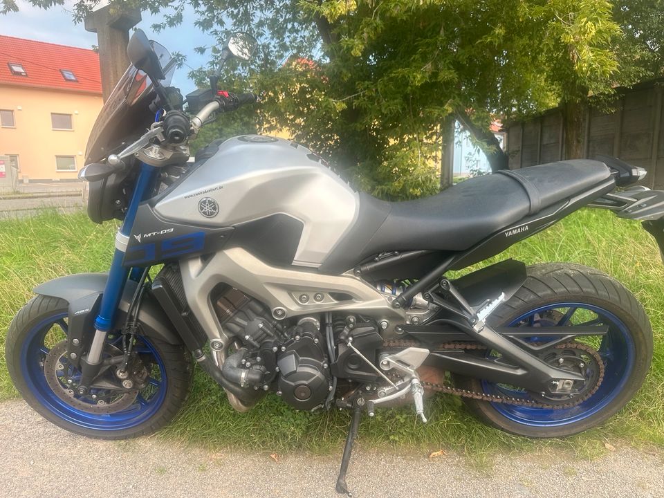 Yamaha mt 09 in Kahla