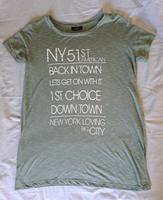 T-Shirt, Gr. L 44/46, Lindgrün-weiß gestreift mit Aufschrift Vahr - Neue Vahr Südwest Vorschau