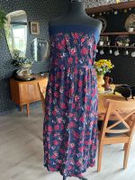 Süßes Maxikleid Gr. 50 dunkelblau Rosen Bon Prix Niedersachsen - Uelzen Vorschau