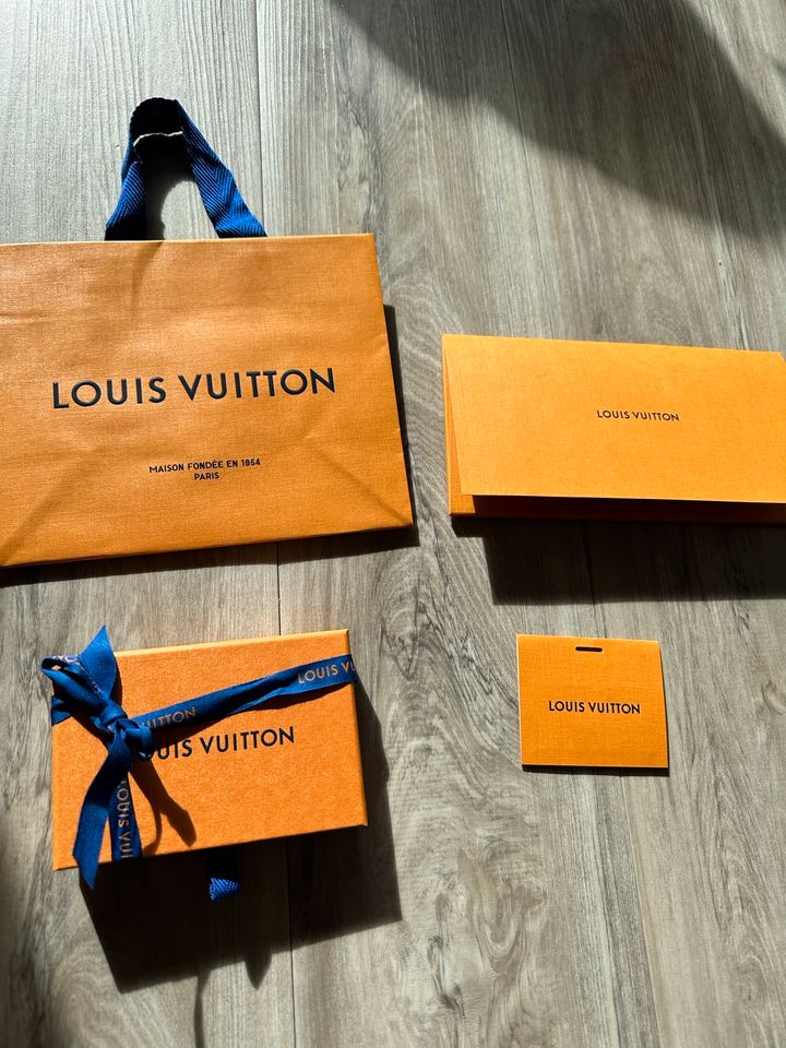 Louis Vuitton Verpackung Umschlag Box neu OVP in Altshausen