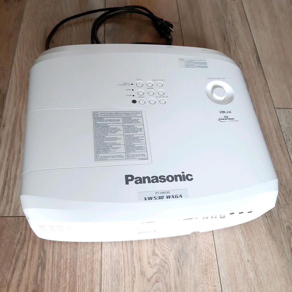 Panasonic PT-VW530 Business Beamer TV Heimkino Projektor HDMI in Stolpe auf Usedom