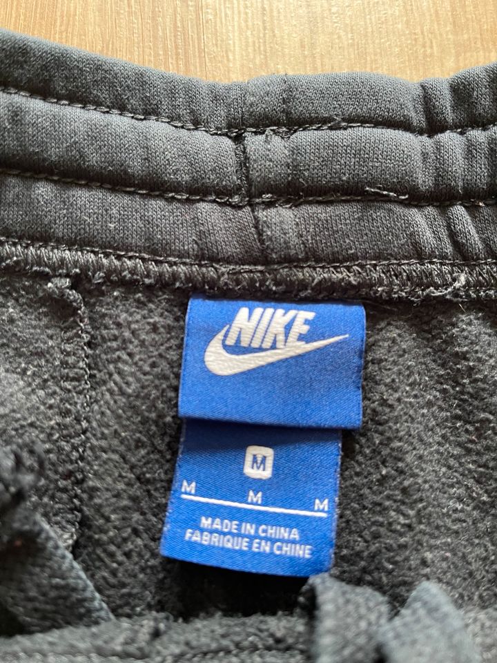 Nike Sporthose Jogginghose Gr. M in Centrum