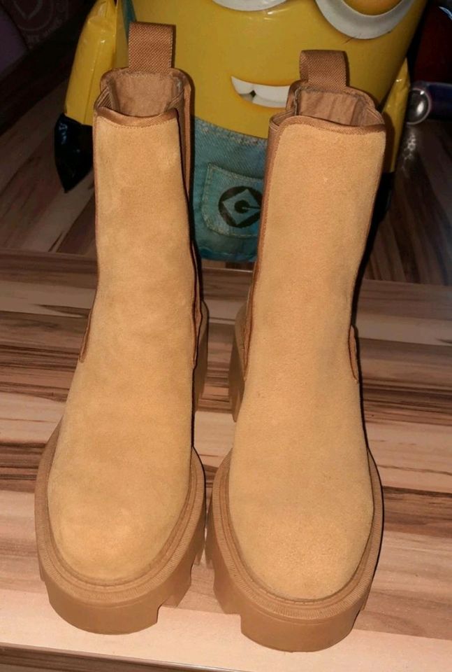 Zara Chelseaboots camel Gr. 39 Leder in Karlsruhe