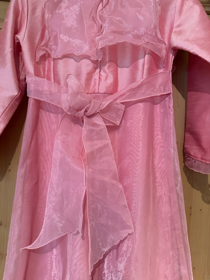 schickes festliches rosa Mächenkleid Kleid gr. 128/134 Wildseide in Wölfersheim