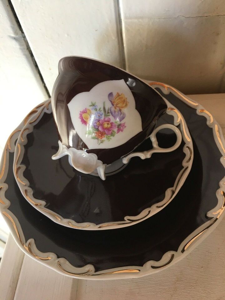 Shabby Ziertasse Kaffee Gedeck alt schwarz Blumen Geschenk Idee in Arnstein