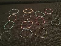 Armbänder elastisch Perlen Herz metallic rosa türkis bunt DIY Hessen - Büttelborn Vorschau