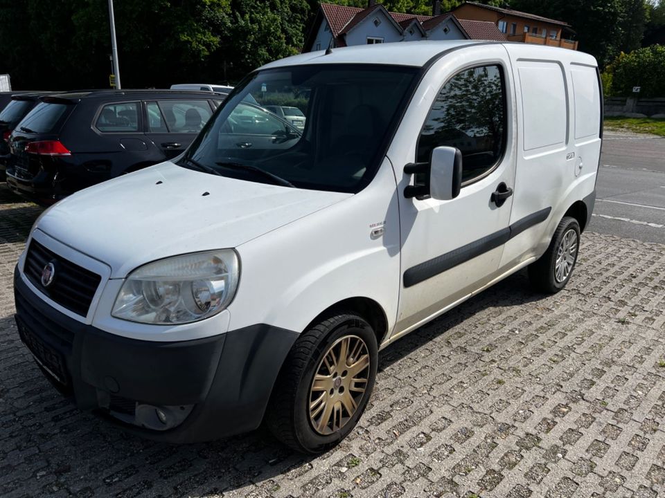 Fiat Doblo Doblò 1.9 JTD SX Kasten in Ergoldsbach