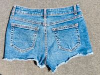 kurze Jeans Shorts Pimkie Mädchen Gr. 34 und 3 W 26 Niedersachsen - Rosengarten Vorschau