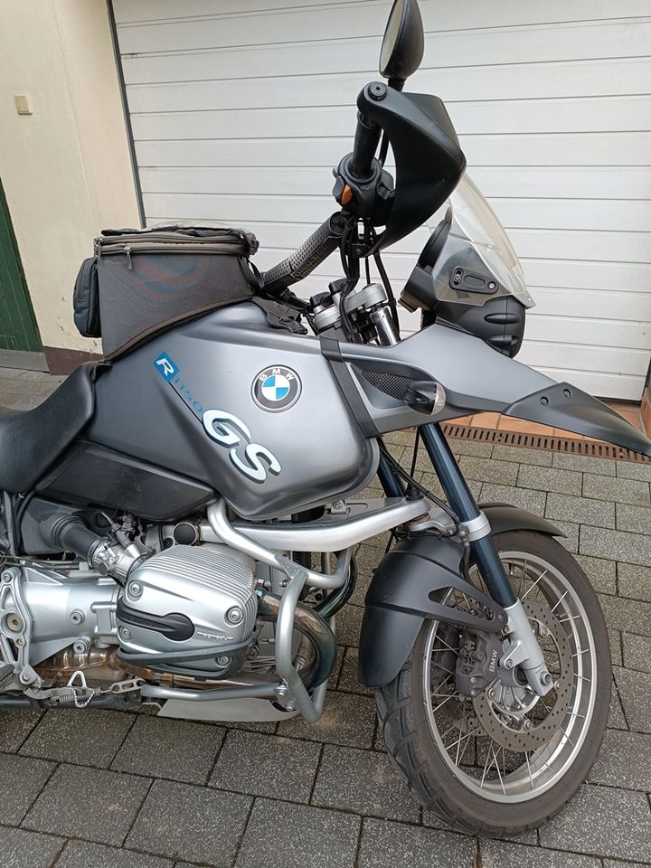 BMW  R1150GS in Straßenhaus