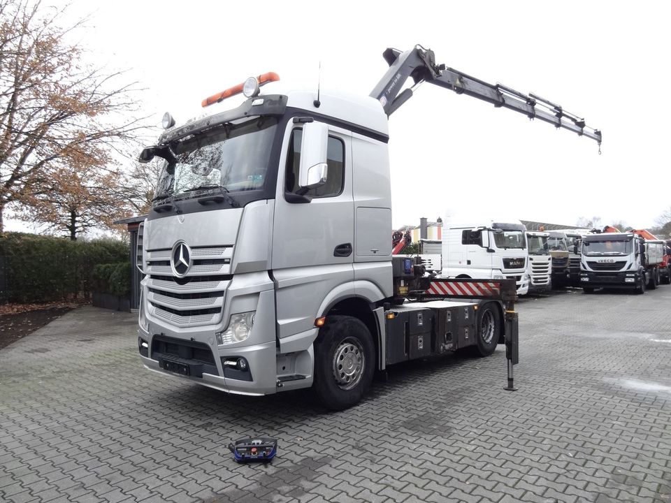 Mercedes-Benz Actros 1842LS Kran HMF 2020 bis 18 Meter in Gütersloh