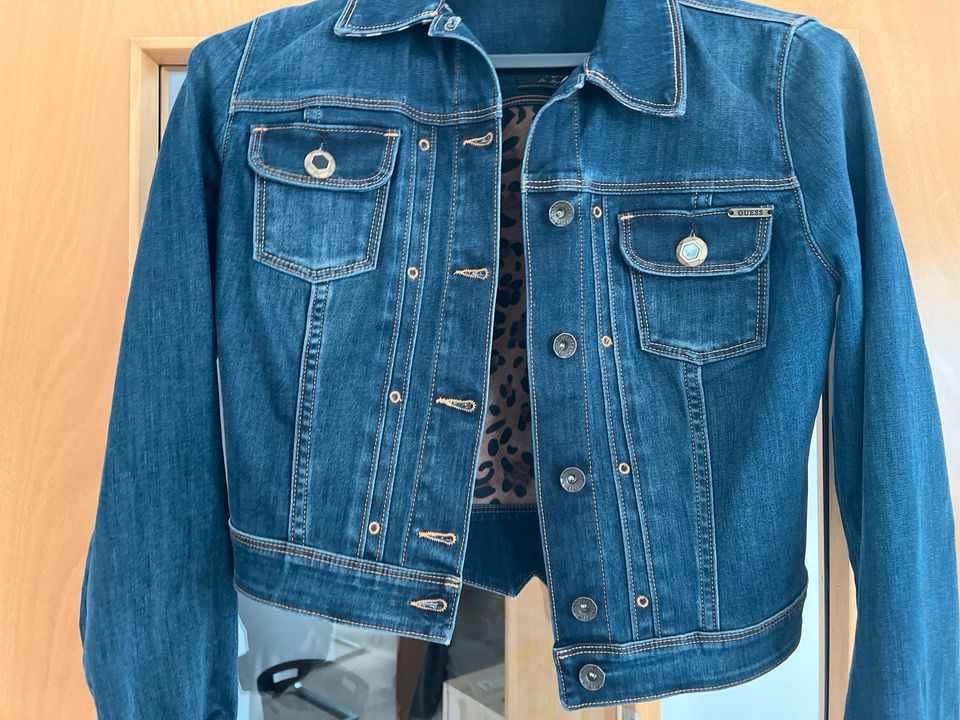 Jeansjacke Guess in Diedorf