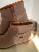 Geox Wildleder Ankle  Boots/ Stiefeletten Größe 41 neu Nordrhein-Westfalen - Paderborn Vorschau