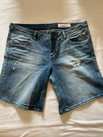 Kurze Jeans von EDC  Gr.33 Top Zustand Bayern - Essenbach Vorschau